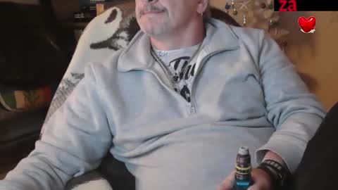 Snapshot of zander007 chatting on October 15, 2:51 pm zander007 online show from October 15, 2:51 pm