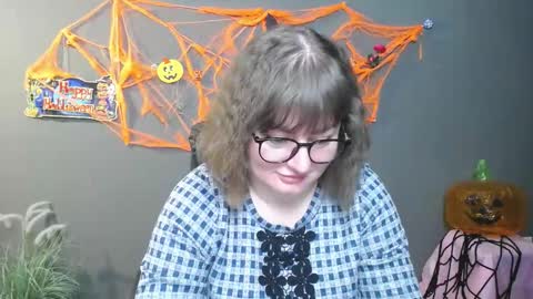 zannadreil online show from October 31, 7:14 pm