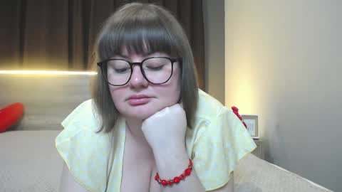 zannadreil online show from February 28, 8:57 pm