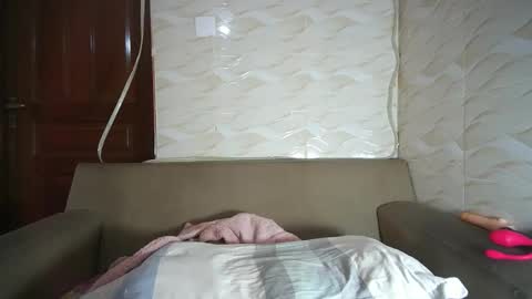 Snapshot of zara_dane chatting on September 24, 6:25 pm Zara Dane online show from September 24, 6:25 pm