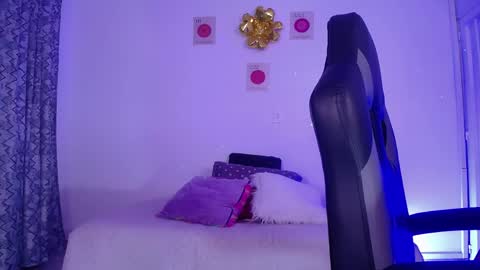 Zara online show from March 25, 11:11 pm