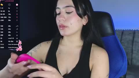 zaradames_ online show from February 20, 4:56 am