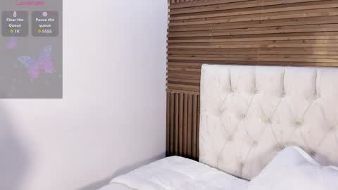 Zarina Waynne online show from April 19, 6:21 pm