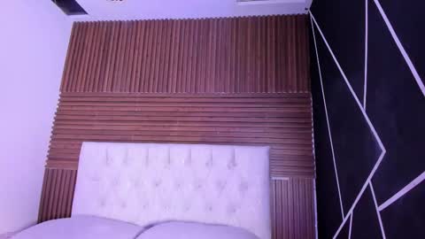 Zarina Waynne online show from March 23, 1:05 pm