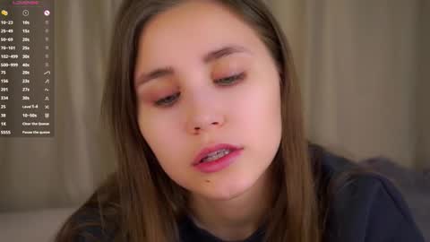 Emilia online show from December 16, 1:35 am