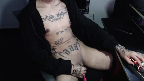 Snapshot of zeldrissss chatting on January 5, 3:02 pm Zeldris online show from January 5, 3:02 pm