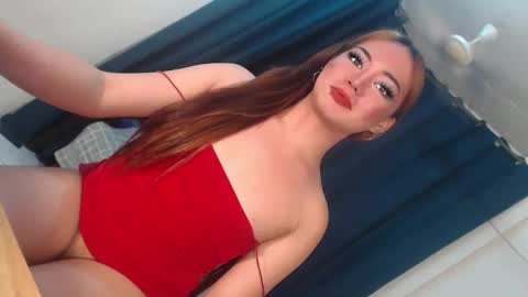 zemi_max online show from December 3, 6:52 pm