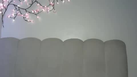 Caramel online show from April 1, 1:41 pm