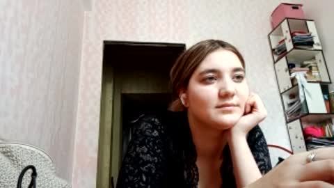 zeniabrossoit online show from March 22, 8:51 am