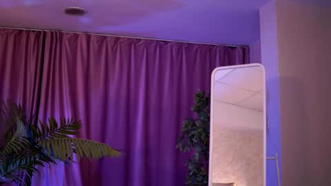 Zenyda online show from December 3, 7:58 pm