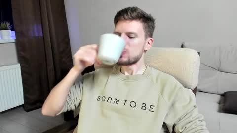 Andrew online show from February 18, 5:20 am