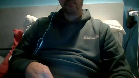 Snapshot of zeus00811 chatting on October 22, 3:46 pm zeus online show from October 22, 3:46 pm