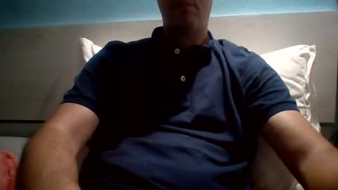 Snapshot of zeus00811 chatting on October 16, 4:34 am zeus online show from October 16, 4:34 am