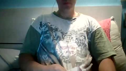 Snapshot of zeus00811 chatting on September 21, 5:00 am zeus online show from September 21, 5:00 am