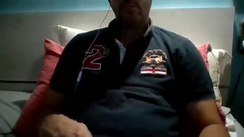 Snapshot of zeus00811 chatting on September 9, 4:45 am zeus online show from September 9, 4:45 am