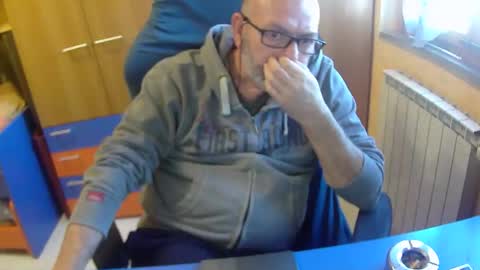 zeus58100 online show from October 25, 8:02 am