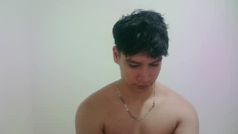 zeus_183 online show from April 13, 3:11 am