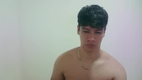 zeus_183 online show from March 2, 5:08 am