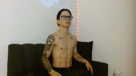 zeus online show from April 25, 11:23 am