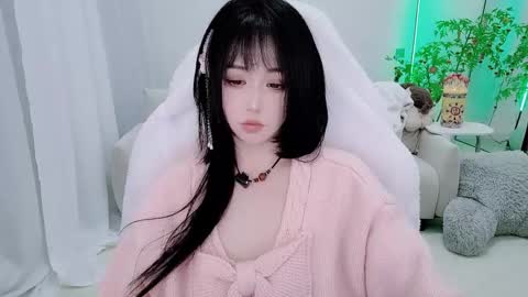 zhen online show from February 4, 4:44 pm