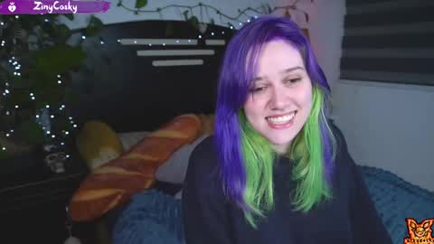 Snapshot of ziny_cosky chatting on September 13, 2:14 am Ziny Cosky online show from September 13, 2:14 am