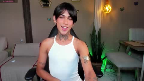 Snapshot of zion__lee chatting on September 10, 7:59 pm Zion online show from September 10, 7:59 pm
