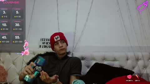 Zion  Bora online show from December 7, 3:20 am