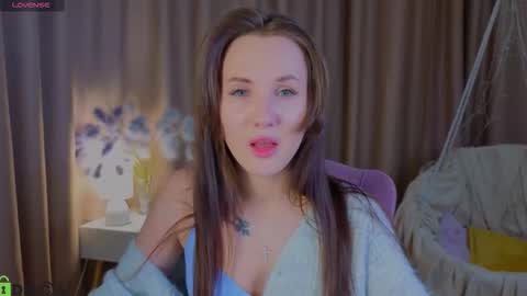 Zlata  Mon Tue Thu Fri Sun Sa GMT 3 0000pm - 0600pm  online show from October 10, 4:57 pm