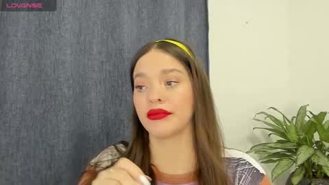 ZOE online show from February 6, 4:42 am