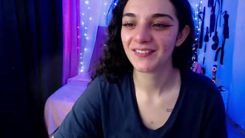 zoe_0111 online show from December 28, 1:49 pm