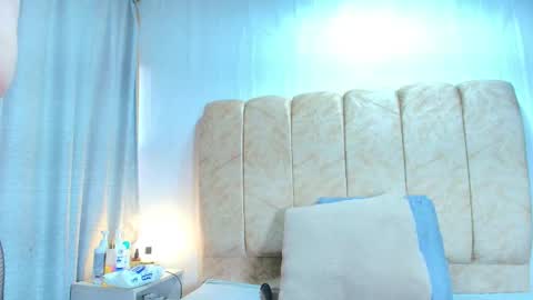 Zoe online show from November 7, 12:51 pm