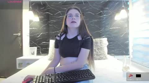 Zoe online show from February 12, 11:58 am