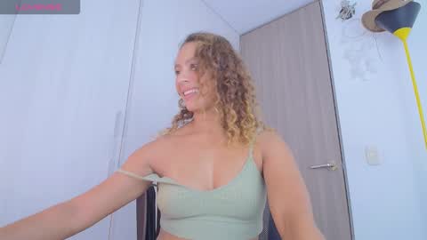 zoe online show from November 28, 12:18 am