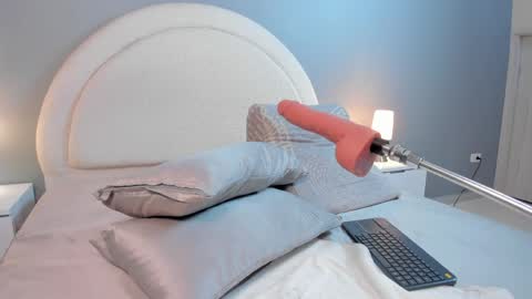 zoe_pinkett online show from April 4, 4:08 am