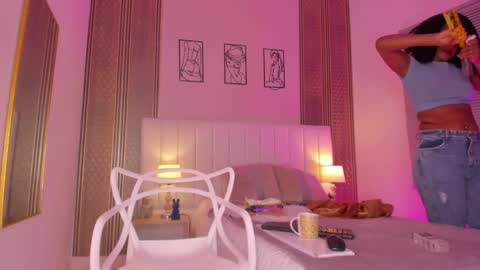 Snapshot of zoe_sky_ chatting on September 25, 11:50 am Hi guys i am Zoe online show from September 25, 11:50 am