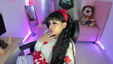 zoe_sullivan_ online show from February 14, 12:57 pm