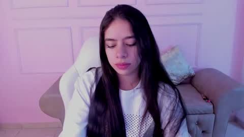 Snapshot of zoe_turnner_18 chatting on October 10, 11:49 am Zoe online show from October 10, 11:49 am
