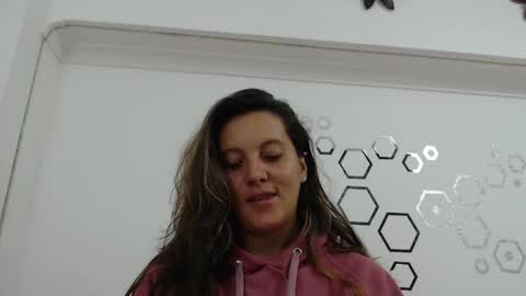 Carolina online show from December 5, 9:23 pm