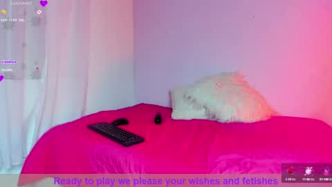 Snapshot of zoe_white__ chatting on September 30, 4:06 pm Zoe online show from September 30, 4:06 pm