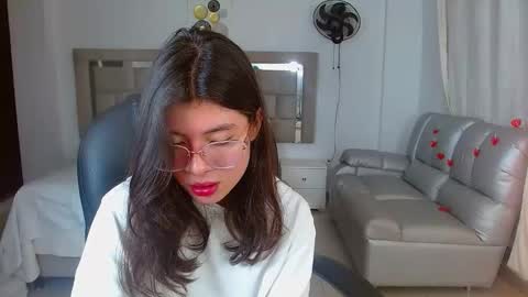 ZOE online show from March 24, 2:45 pm