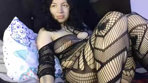 zoee jhonnyy online show from January 17, 5:17 am