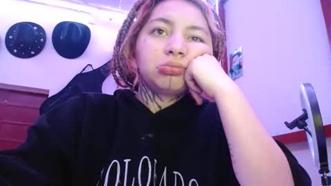 zoee jhonnyy online show from January 18, 9:56 am