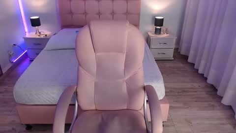 zoe online show from December 18, 3:24 am