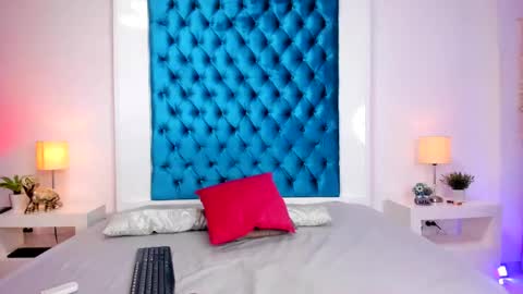 Zoe Santana online show from May 16, 1:10 pm