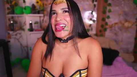 zoey fox  online show from March 27, 11:50 pm