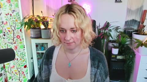 Zoey Ryan online show from March 28, 6:09 pm