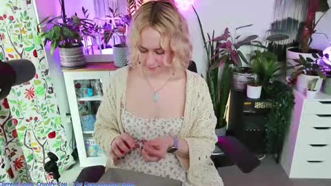 Zoey Ryan online show from February 28, 7:18 pm