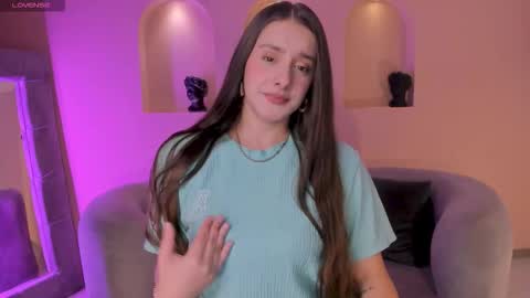 Snapshot of zoeywalker_ chatting on October 14, 12:52 pm Zoey Walker online show from October 14, 12:52 pm
