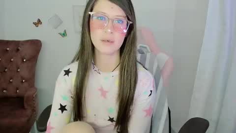 Alicie online show from December 2, 3:49 am