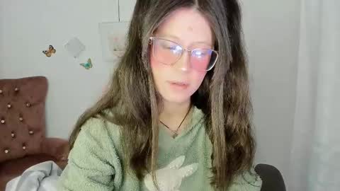 Alicie online show from March 19, 5:57 am